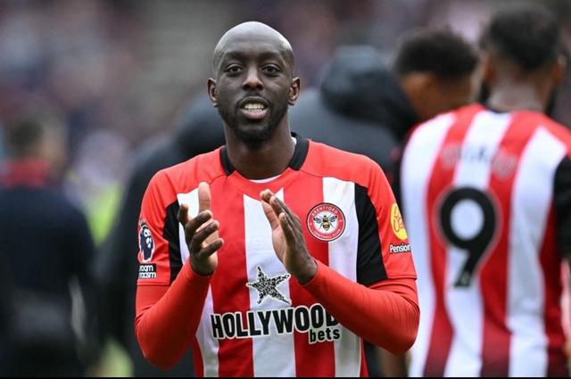 但球队担心, 纽卡坚持拒 但球队担心, 纽卡坚持拒