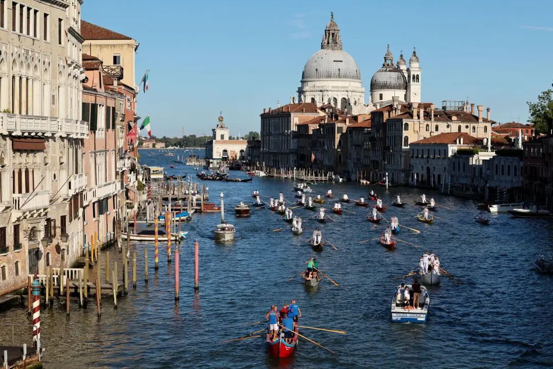 这是因为水, 文明行为更